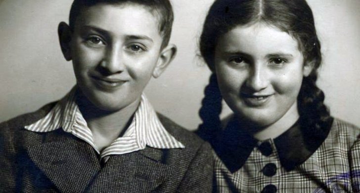 Židovské_rodiny_stolpersteine_Podbořany.jpg